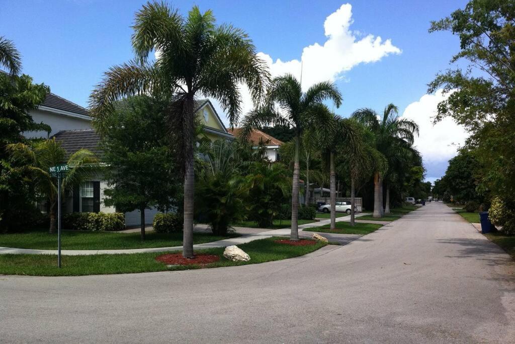 Tropical Classic Retro Florida, Private 2 Bedroom With Location Apartamento *